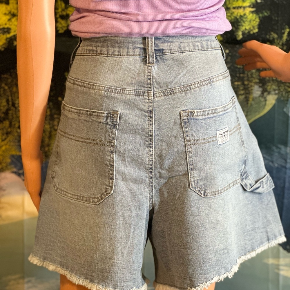 Wallflower Carpenter Shorts Light Blue Denim Size 14